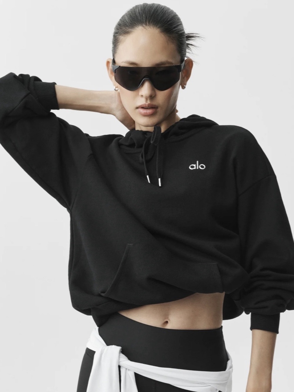 Alo Yoga accolade hoodie pullover black